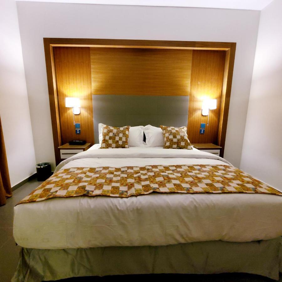 Passion Hotel Villas Khamis Mushait Exterior foto